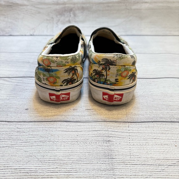 Vans Women’s Palm Tree Print Slip-On Sneakers - Picture 5 of 7